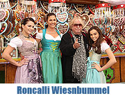 Roncalli auf der Wiesn (und ab 25. Oktober 2013 wieder in München!) Zirkuschef Bernahard Paul und Familie beim privaten Wiesnbummel  (©Foto: Martin Schmitz)